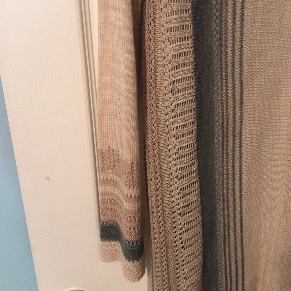 Cardigan - Picture 5 of 6